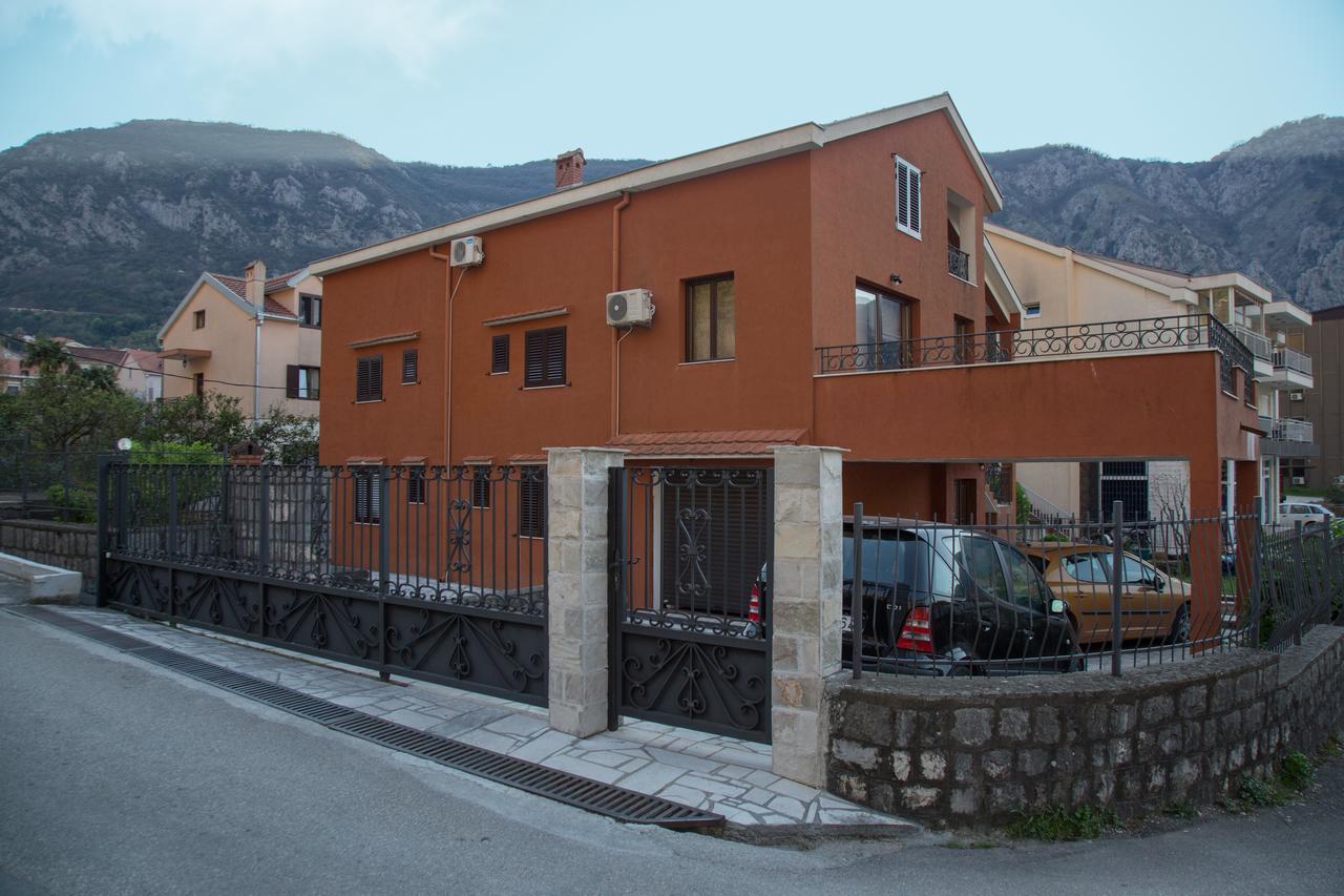 Apartment Damjan Kotor Buitenkant foto